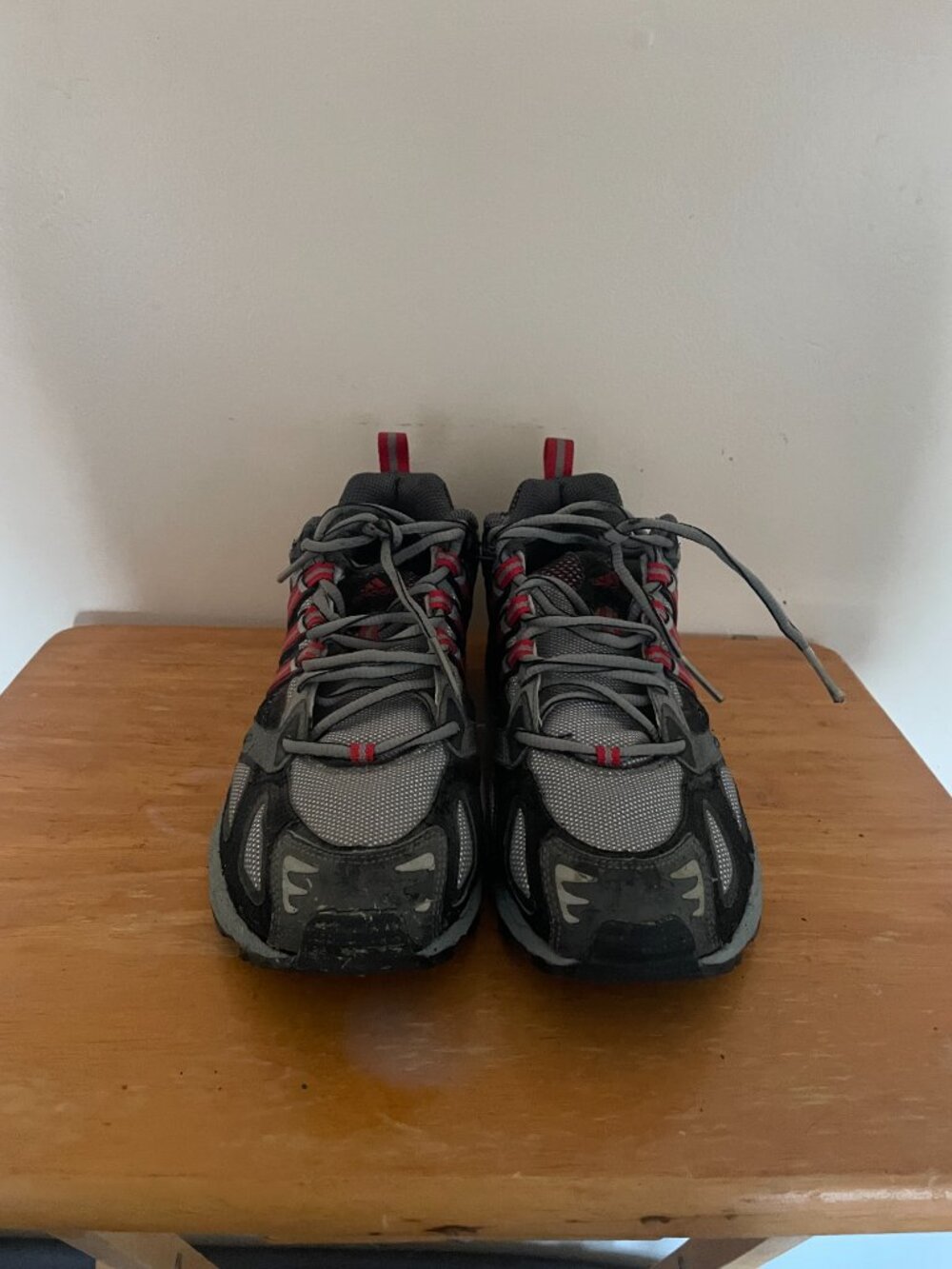 Adidas Kanadia TR2 Trail Hiking Sneakers. US size 11. Gray/Red/Black Barely Used - Picture 5 of 6